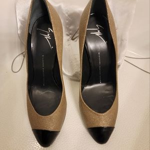 Giuseppe Zanotti  Black and Gold Pumps